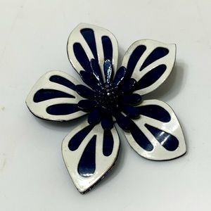Navy blue flower brooch